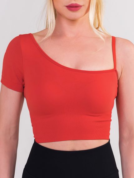 Red sports shirt for fitness with built-in padding