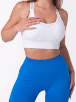 Bijeli push-up sportski grudnjak Peach Pump s križnim leđima i kopčanjem na više razina